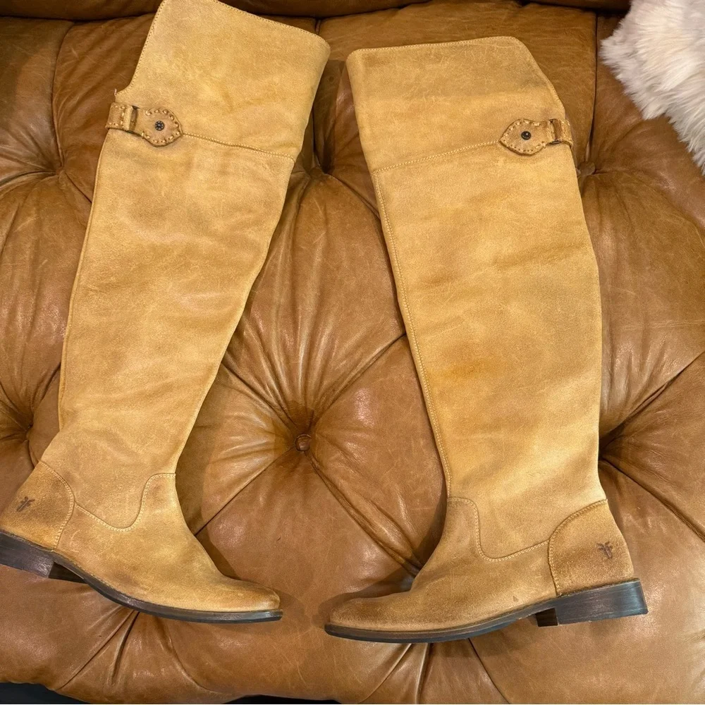 FRYE TAN LEATHER BOOTS CAN BE WORN HIGH OR FOLDED OVER EUC AND VINTAGE !